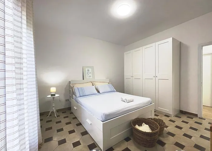 Dino * فوتشي فارانو